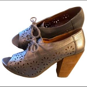 Lucky Brand Lace Block Heels